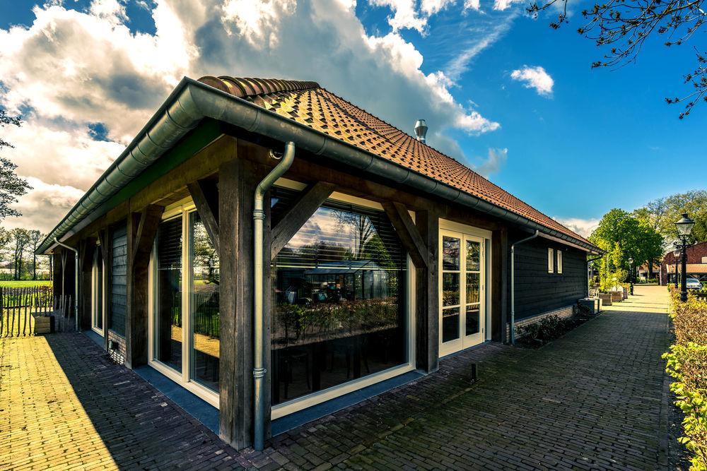 Hof 's Gravenmoer 3*