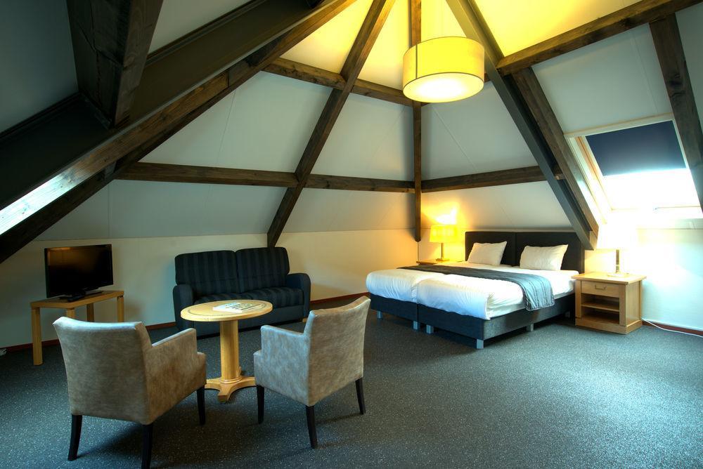 Hof 's Gravenmoer 3*