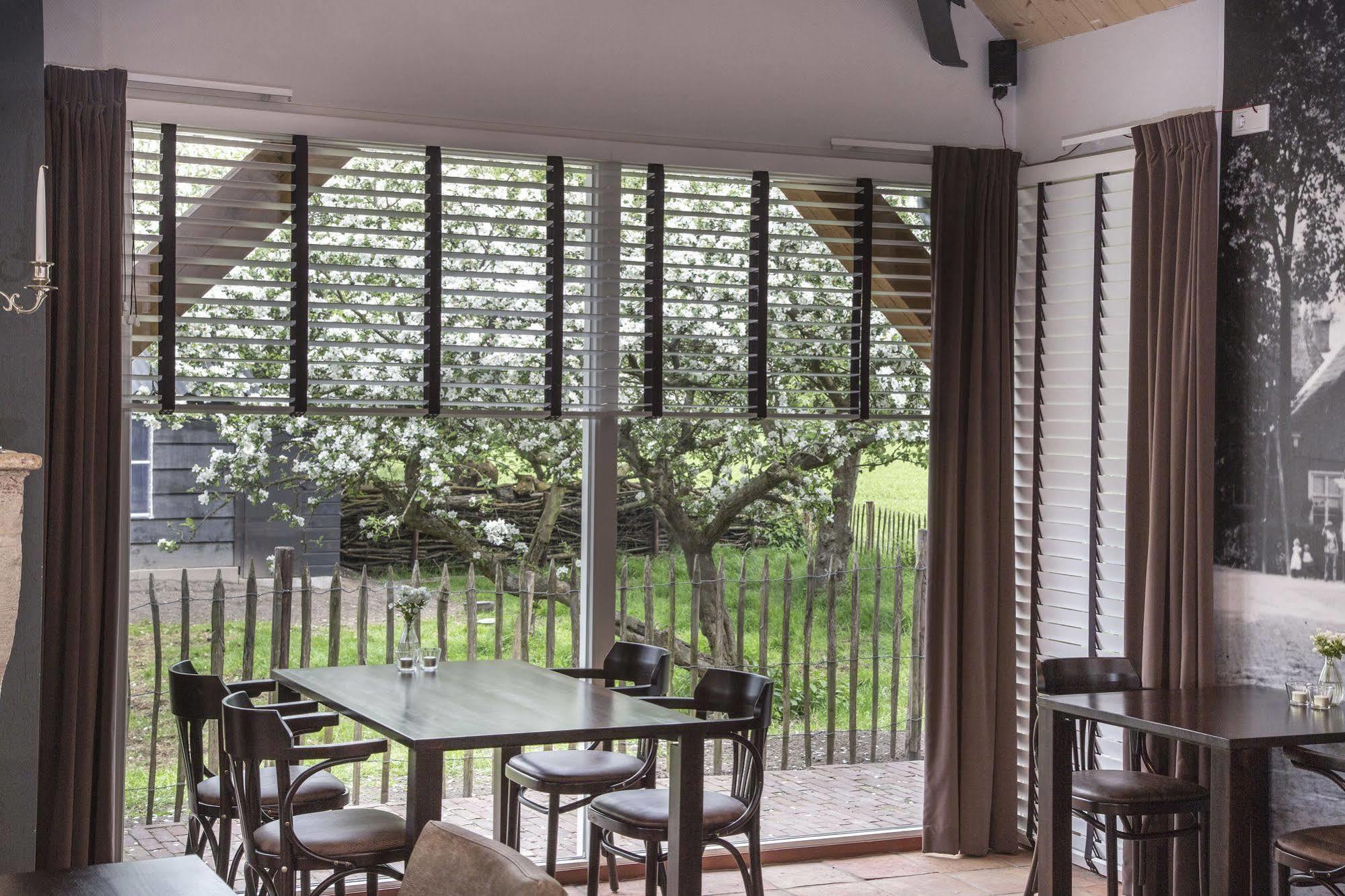 Hof 's Gravenmoer Hotel 3*